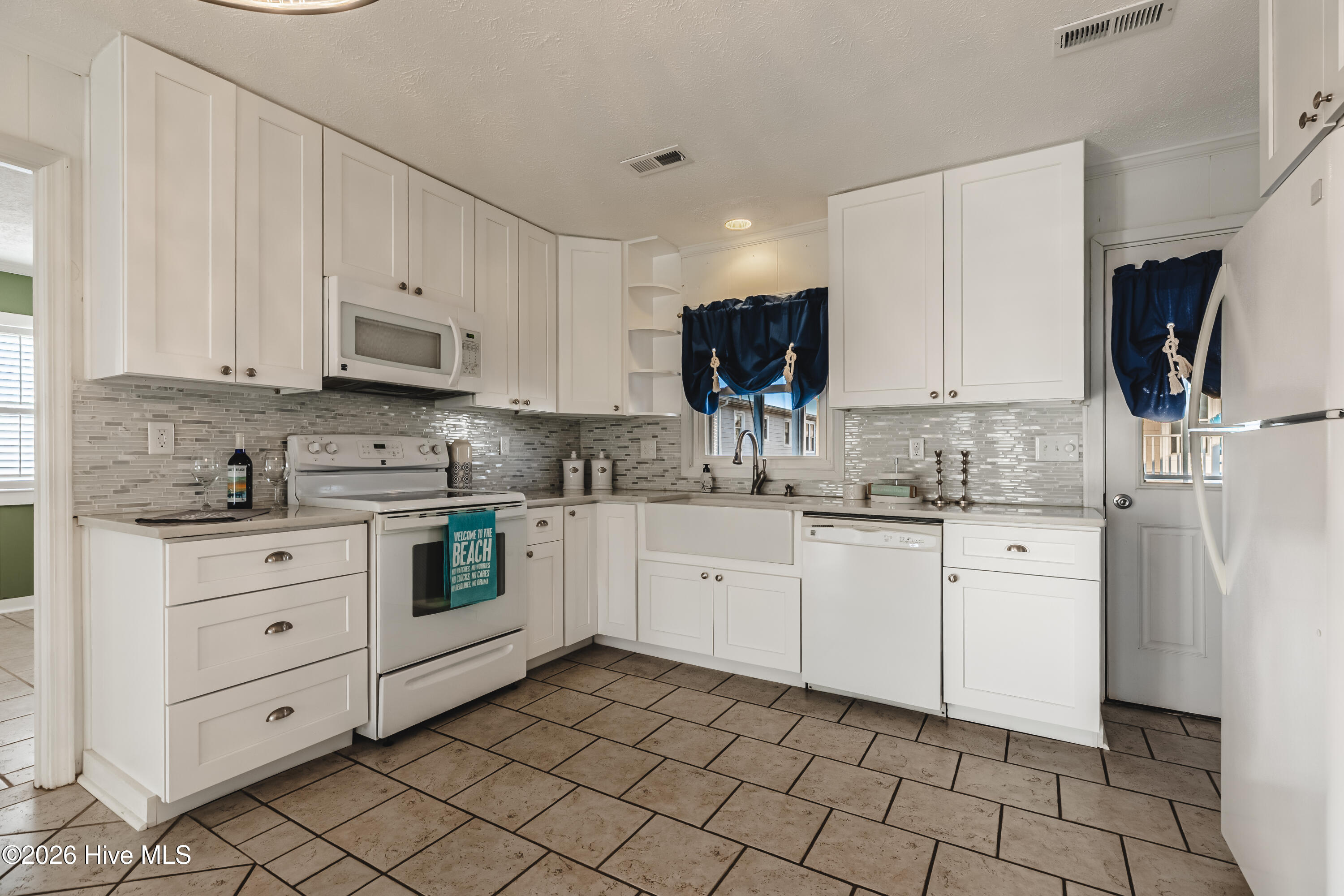 406 36th Street Sunset Beach, NC 28468 - Photo 11 of 47 Kitchen