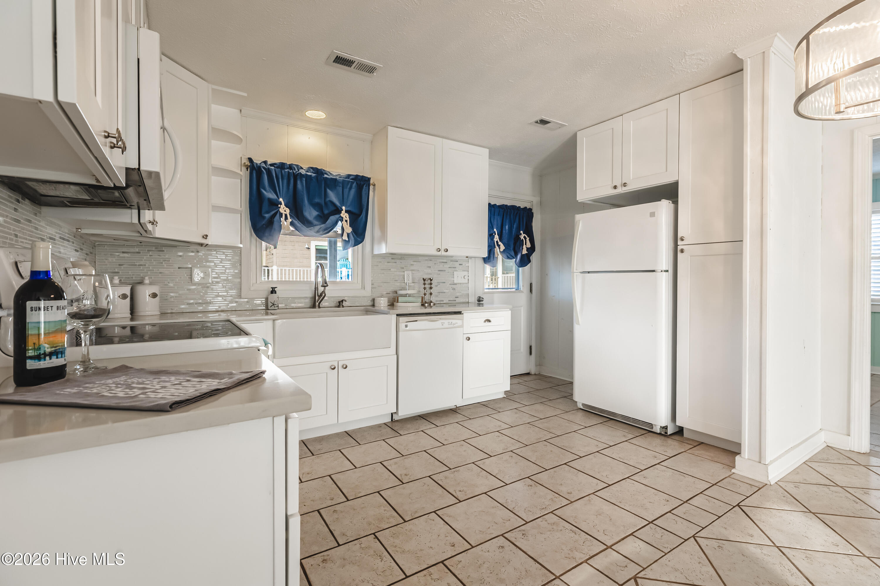 406 36th Street Sunset Beach, NC 28468 - Photo 13 of 47 Kitchen
