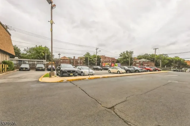 $310,000 | 660 North Broad Street, Unit B3, Elizabeth, NJ 07208