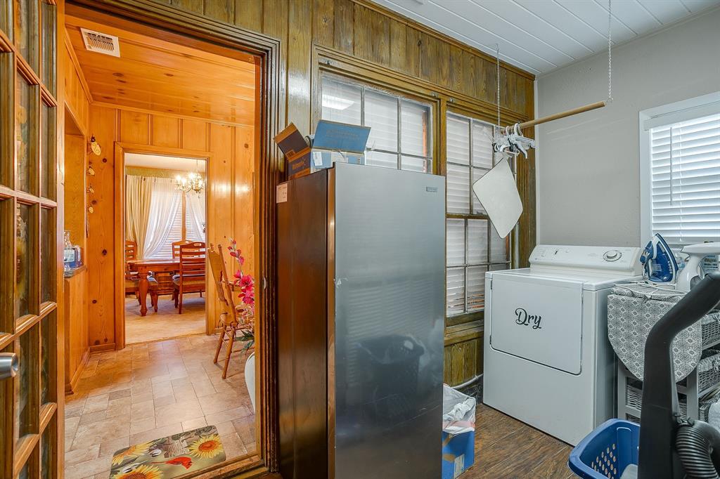 703 East Morgan Street Meridian, TX 76665 - Photo 17 of 38