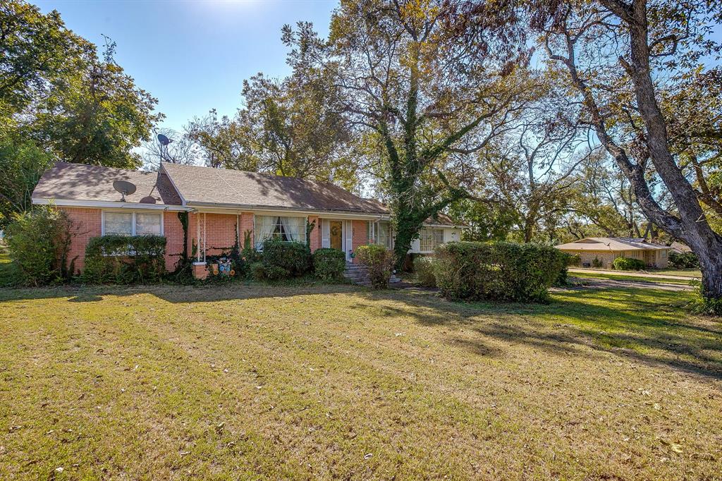 703 East Morgan Street Meridian, TX 76665 - Photo 5 of 38