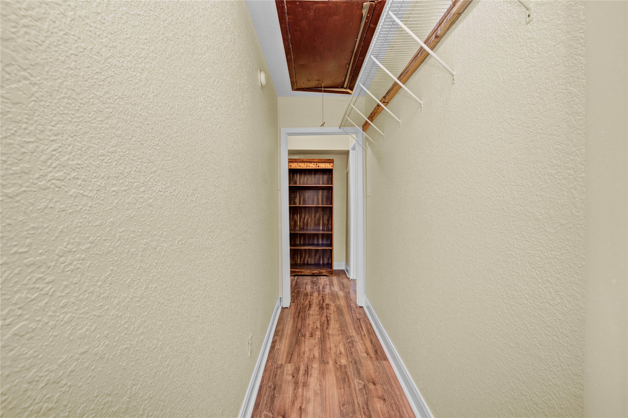 8565 Ridgepoint Drive Houston, TX 77055 - Photo 23 of 43