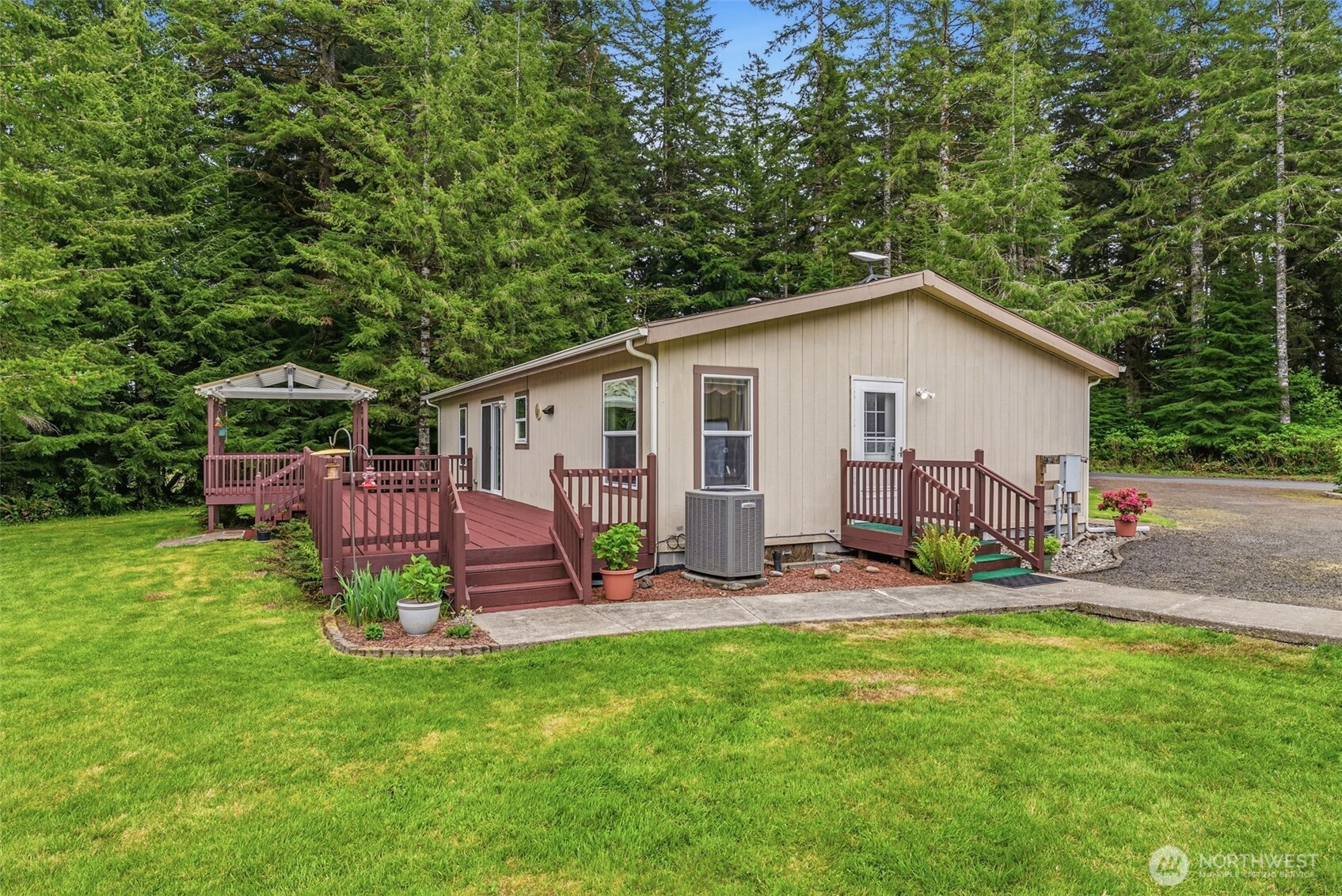 1047 Beaver Creek Road Cathlamet, WA 98612 - Photo 23 of 39 a view of a house with backyard