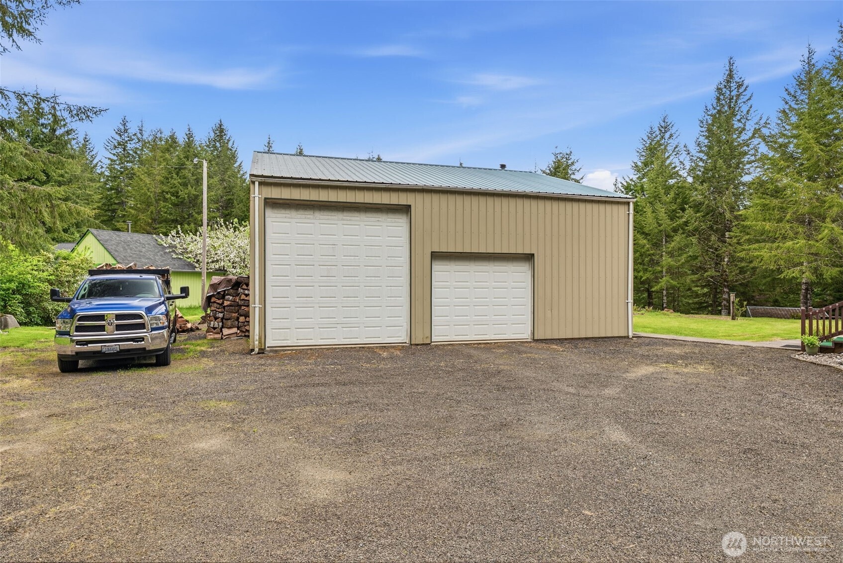 1047 Beaver Creek Road Cathlamet, WA 98612 - Photo 28 of 39 a car parked in front of a house