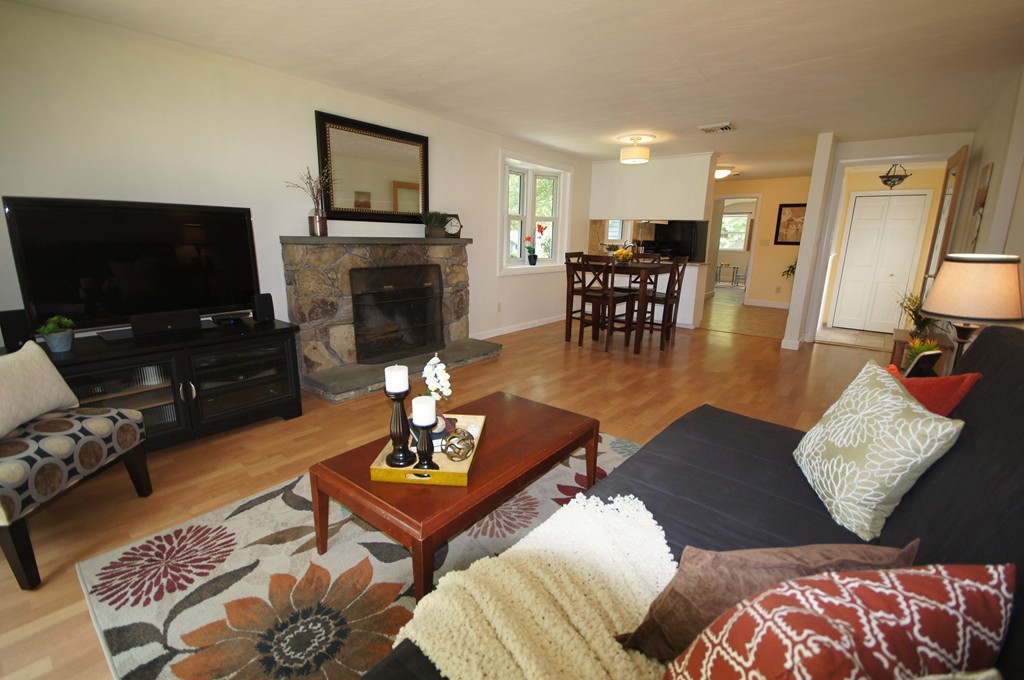 6 Richard Road Natick, MA 01760 - Photo 5 of 18