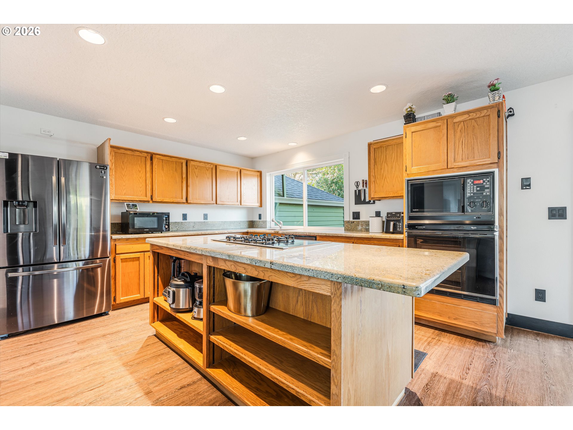 511 Southeast 15th Street Gresham, OR 97080 - Photo 11 of 36