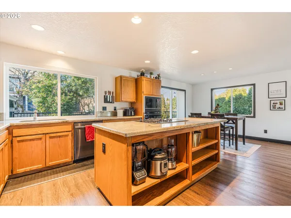 $634,900 | 511 Southeast 15th Street, Gresham, OR 97080