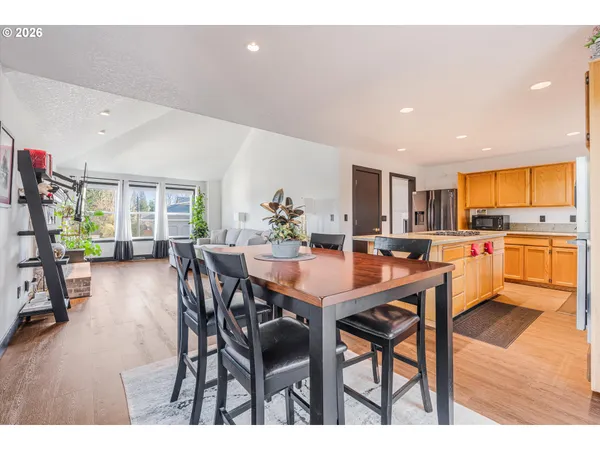 $634,900 | 511 Southeast 15th Street, Gresham, OR 97080