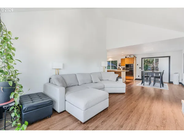 $634,900 | 511 Southeast 15th Street, Gresham, OR 97080