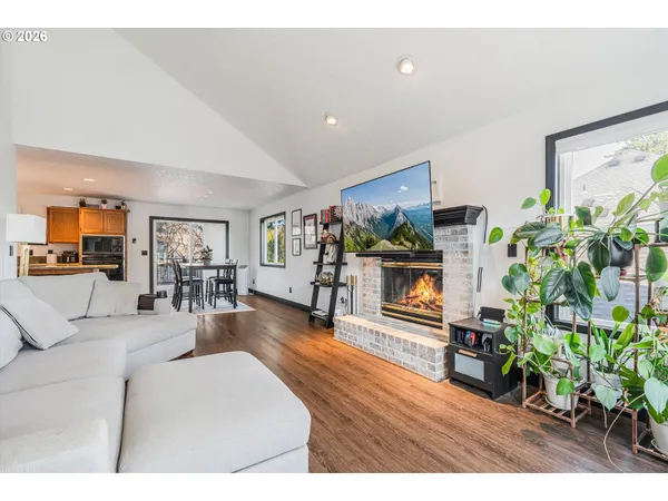 $634,900 | 511 Southeast 15th Street, Gresham, OR 97080