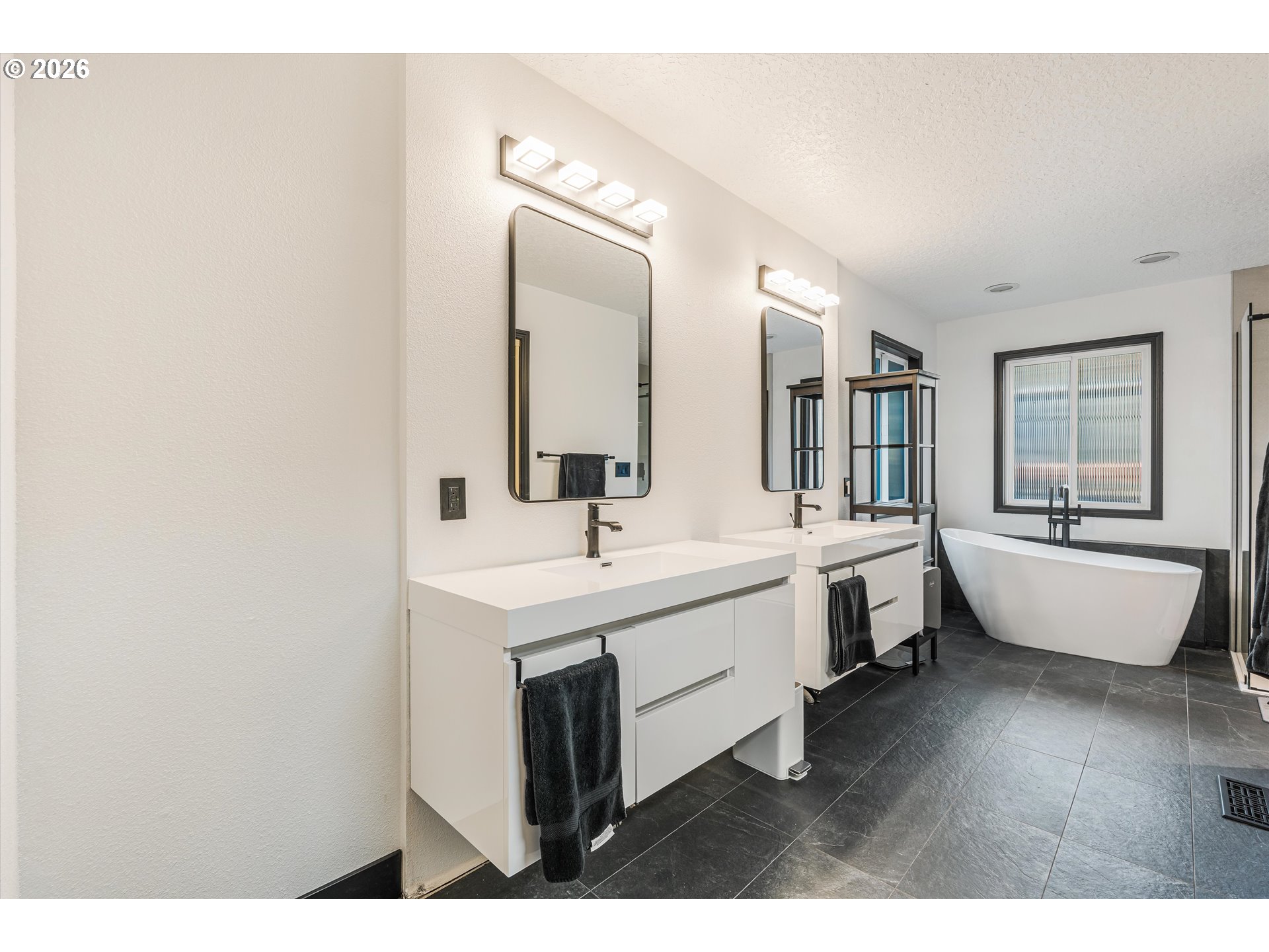 511 Southeast 15th Street Gresham, OR 97080 - Photo 22 of 36