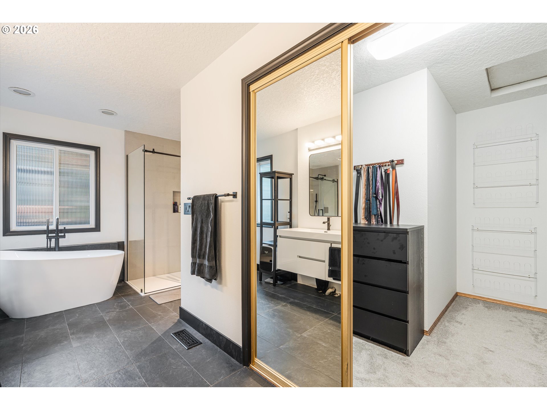 511 Southeast 15th Street Gresham, OR 97080 - Photo 23 of 36