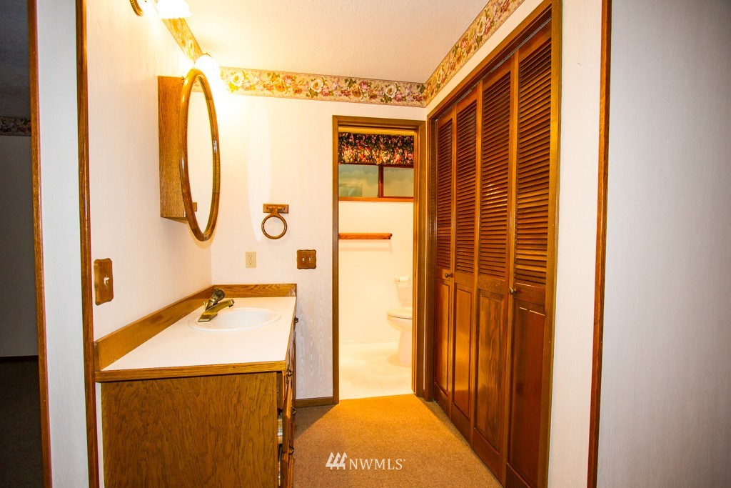 4924 Northeast 2nd Street Renton, WA 98059 - Photo 22 of 25 Gallery Image 22