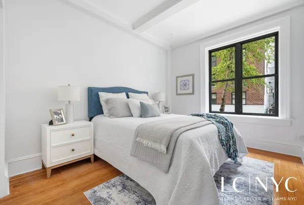 $715,000 | 146 East 49th Street, Unit 2B | Midtown East