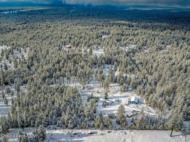 $399,900 | 671 Berrypatch Loop Road, Athol, ID 83801