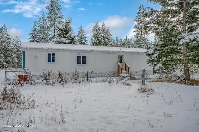 $399,900 | 671 Berrypatch Loop Road, Athol, ID 83801