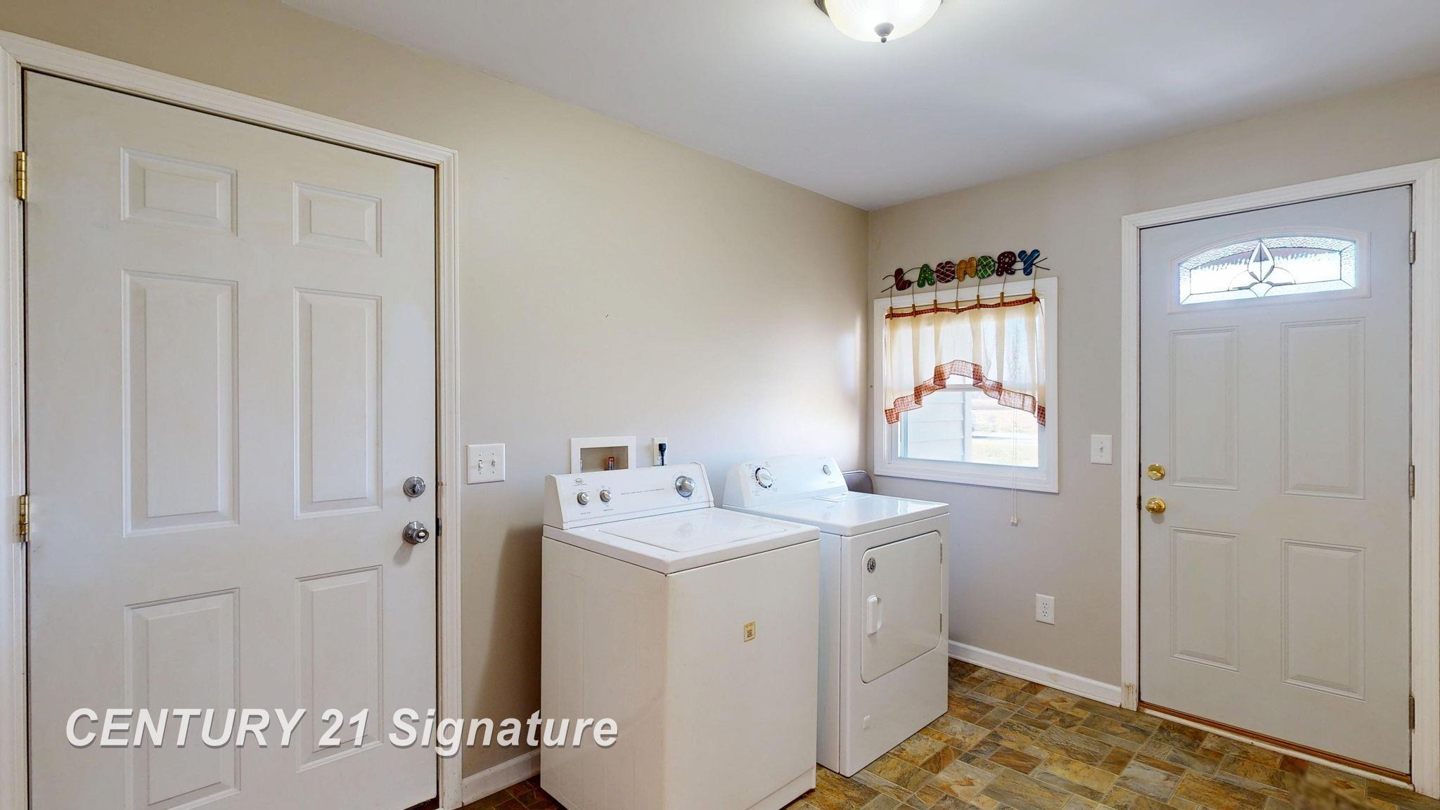13474 North Linden Road Clio, MI 48420 - Photo 29 of 64 50193516-9bb0c596-5c5c-4204-95b2-8e658e8eaaad.JPG