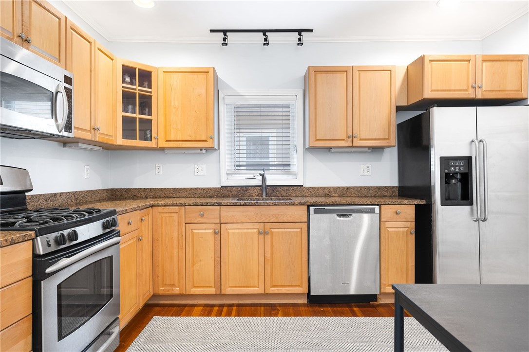 35 Exeter Street, Unit 2 Providence, RI 02906 - Photo 8 of 22