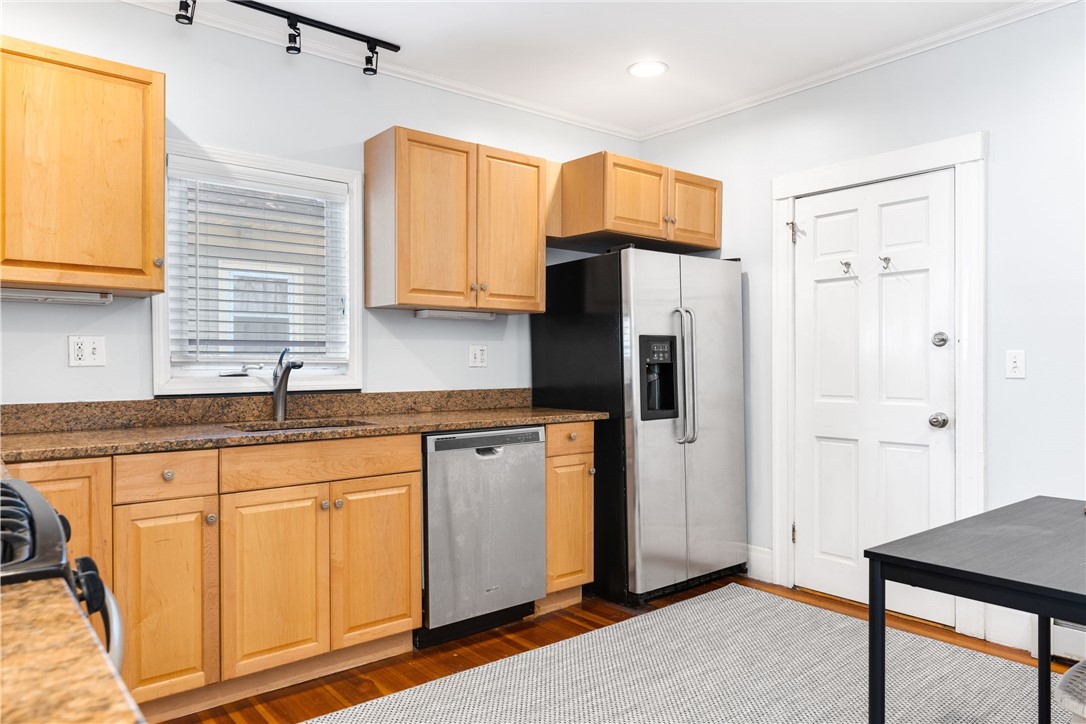 35 Exeter Street, Unit 2 Providence, RI 02906 - Photo 10 of 22