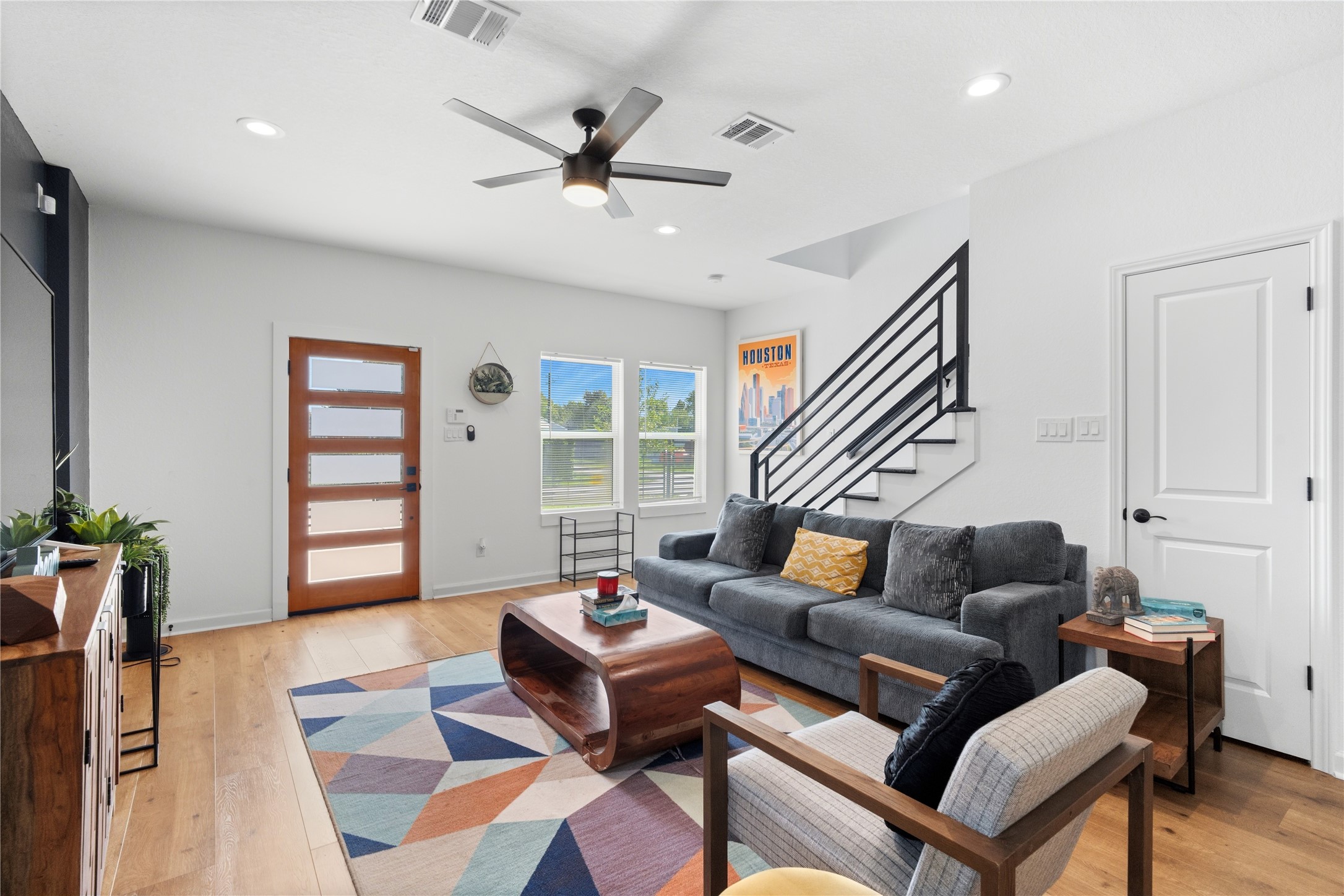 6130 Conley Street, Unit A/B Houston, TX 77021 - Photo 10 of 12 Gallery Image 10