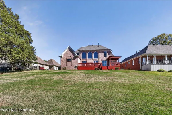 $375,000 | 1203 Lake View Drive, Hernando, MS 38632