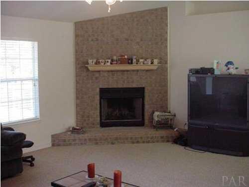 5949 Ridgeview Drive Milton, FL 32570 - Photo 5 of 10 Gallery Image 5