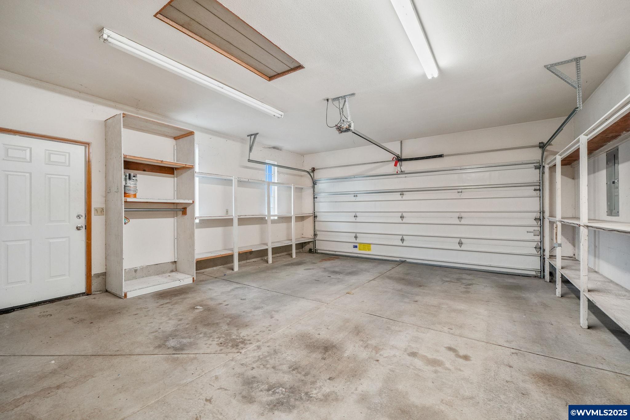 2671 Stoltz Hill Road Lebanon, OR 97355 - Photo 40 of 49 Gallery Image 40