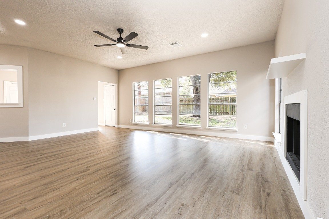 1539 Ridgebriar Drive Houston, TX 77014 - Photo 14 of 42