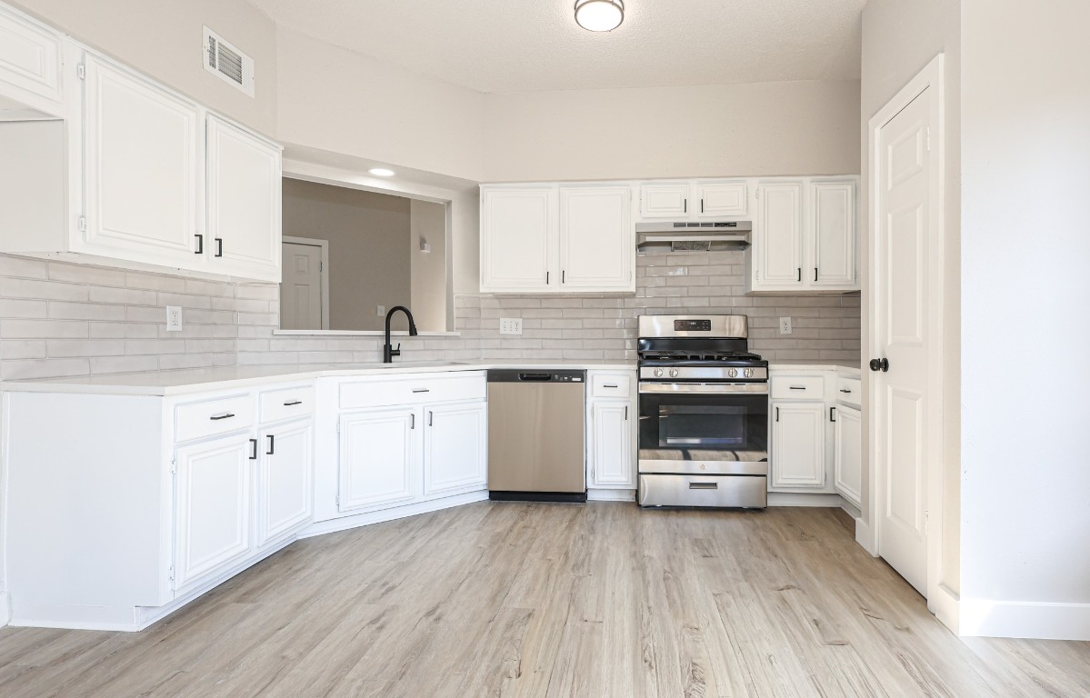 1539 Ridgebriar Drive Houston, TX 77014 - Photo 16 of 42