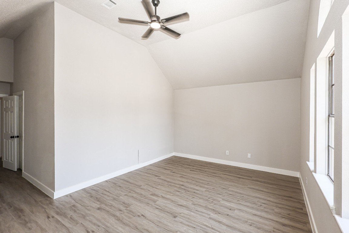 1539 Ridgebriar Drive Houston, TX 77014 - Photo 20 of 42