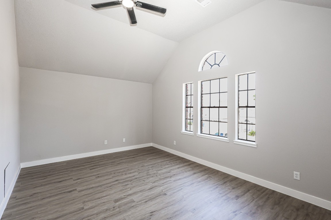 1539 Ridgebriar Drive Houston, TX 77014 - Photo 23 of 42