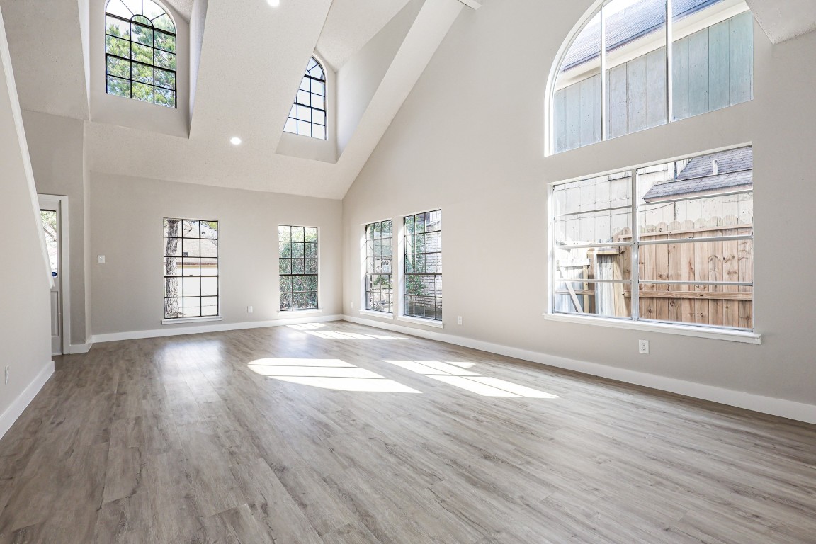 1539 Ridgebriar Drive Houston, TX 77014 - Photo 8 of 42