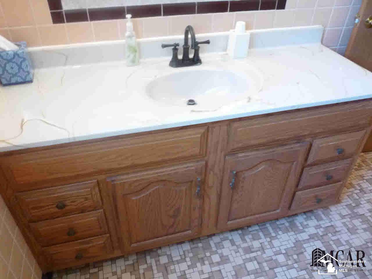 444 East Sterns Road Temperance, MI 48182 - Photo 9 of 15