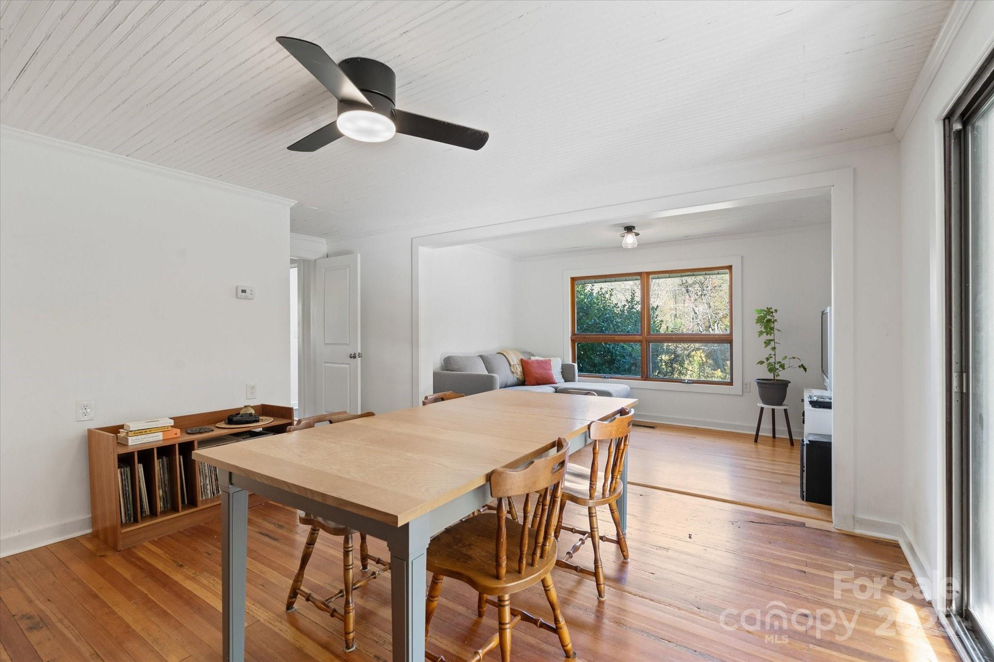 260 Bee Ridge Road Asheville, NC 28803 - Photo 11 of 44 Gallery Image 11