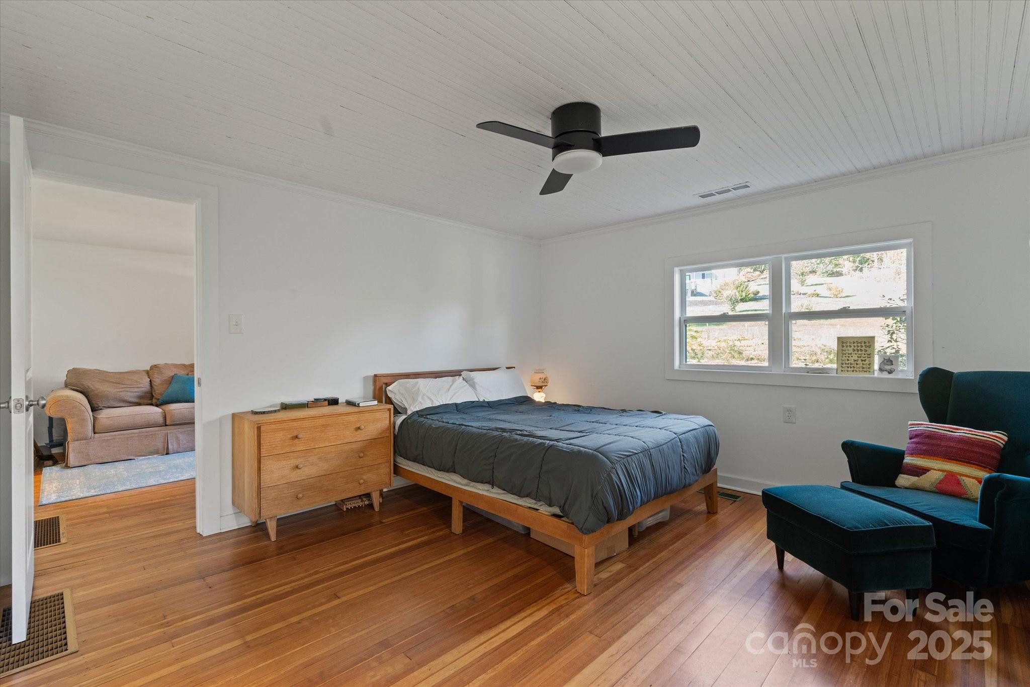 260 Bee Ridge Road Asheville, NC 28803 - Photo 17 of 44 Gallery Image 17