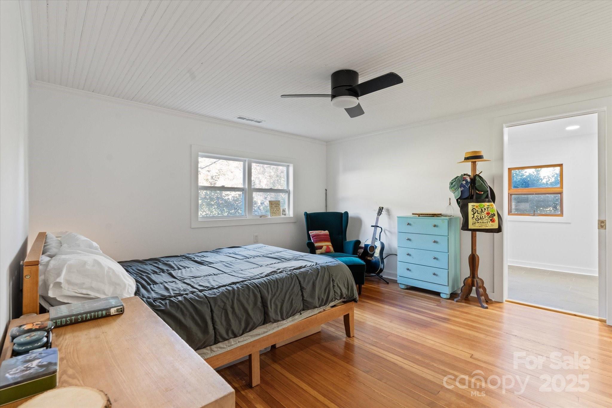 260 Bee Ridge Road Asheville, NC 28803 - Photo 18 of 44 Gallery Image 18