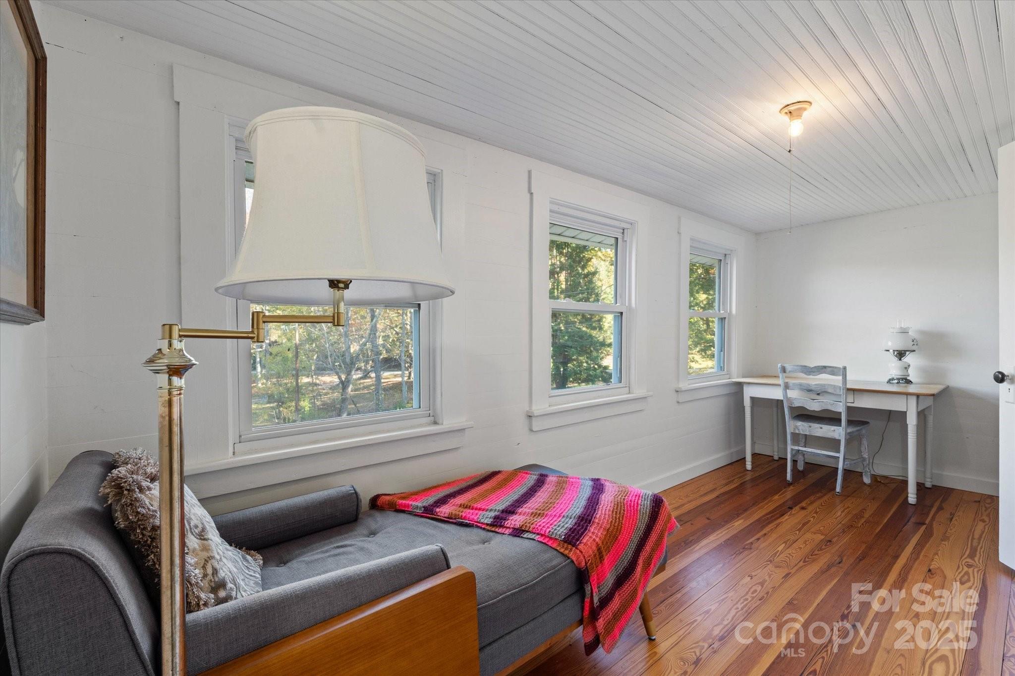 260 Bee Ridge Road Asheville, NC 28803 - Photo 29 of 44 Gallery Image 29