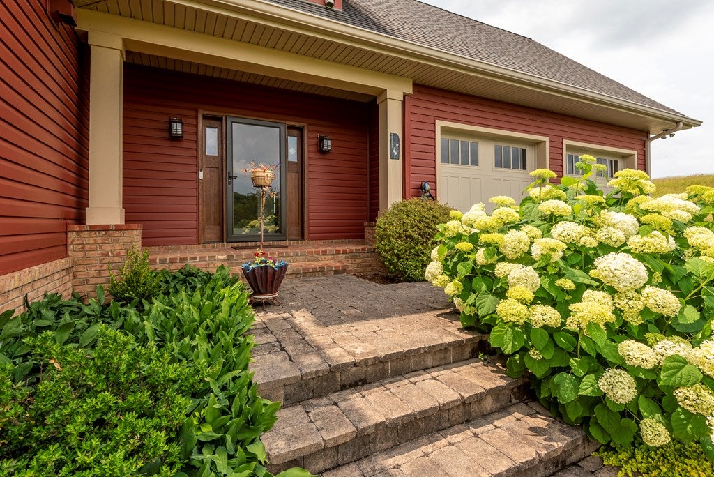 14228 Indian Run Road Glade Spring, VA 24340 - Photo 11 of 64 Gallery Image 11