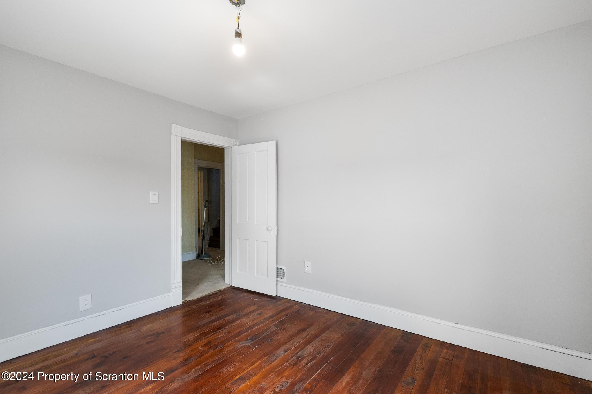1120 Rundle Street Scranton, PA 18504 - Photo 16 of 37 Gallery Image 16