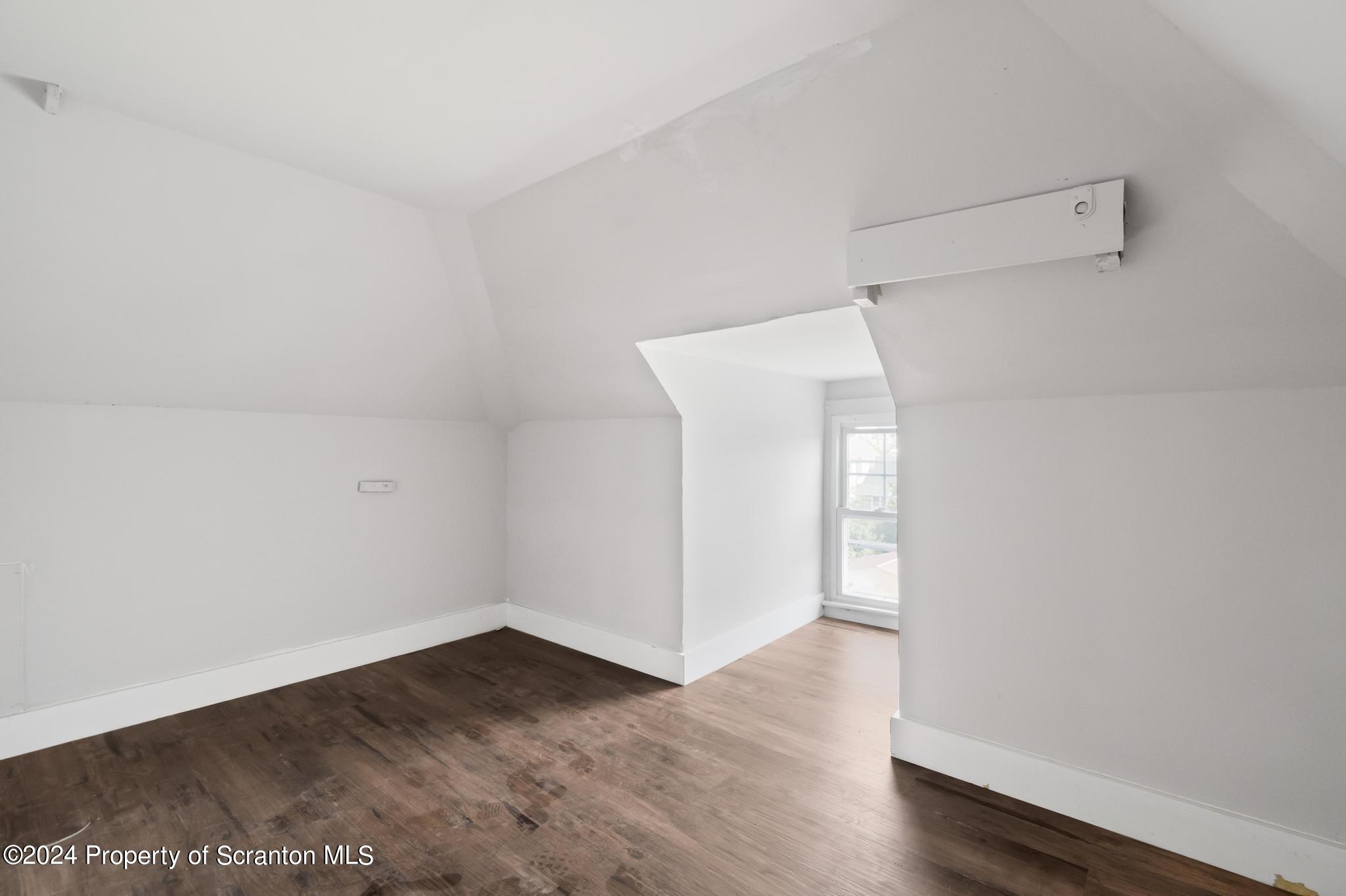 1120 Rundle Street Scranton, PA 18504 - Photo 9 of 37 Gallery Image 9
