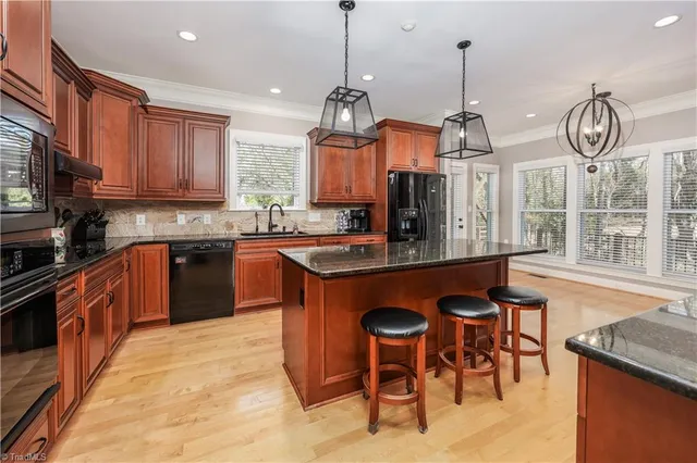 $600,000 | 1216 Westminster Drive, High Point, NC 27262