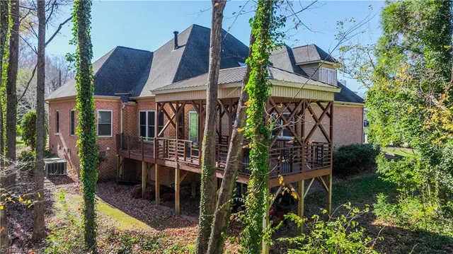 $600,000 | 1216 Westminster Drive, High Point, NC 27262