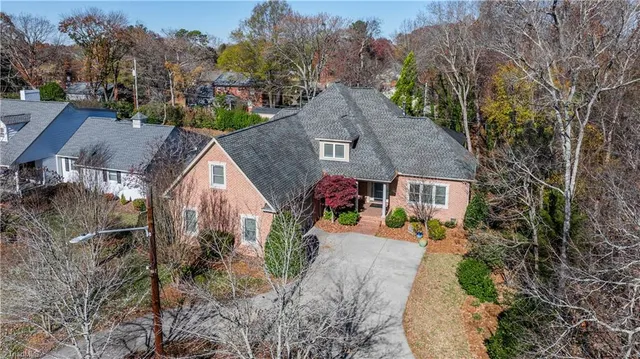 $600,000 | 1216 Westminster Drive, High Point, NC 27262