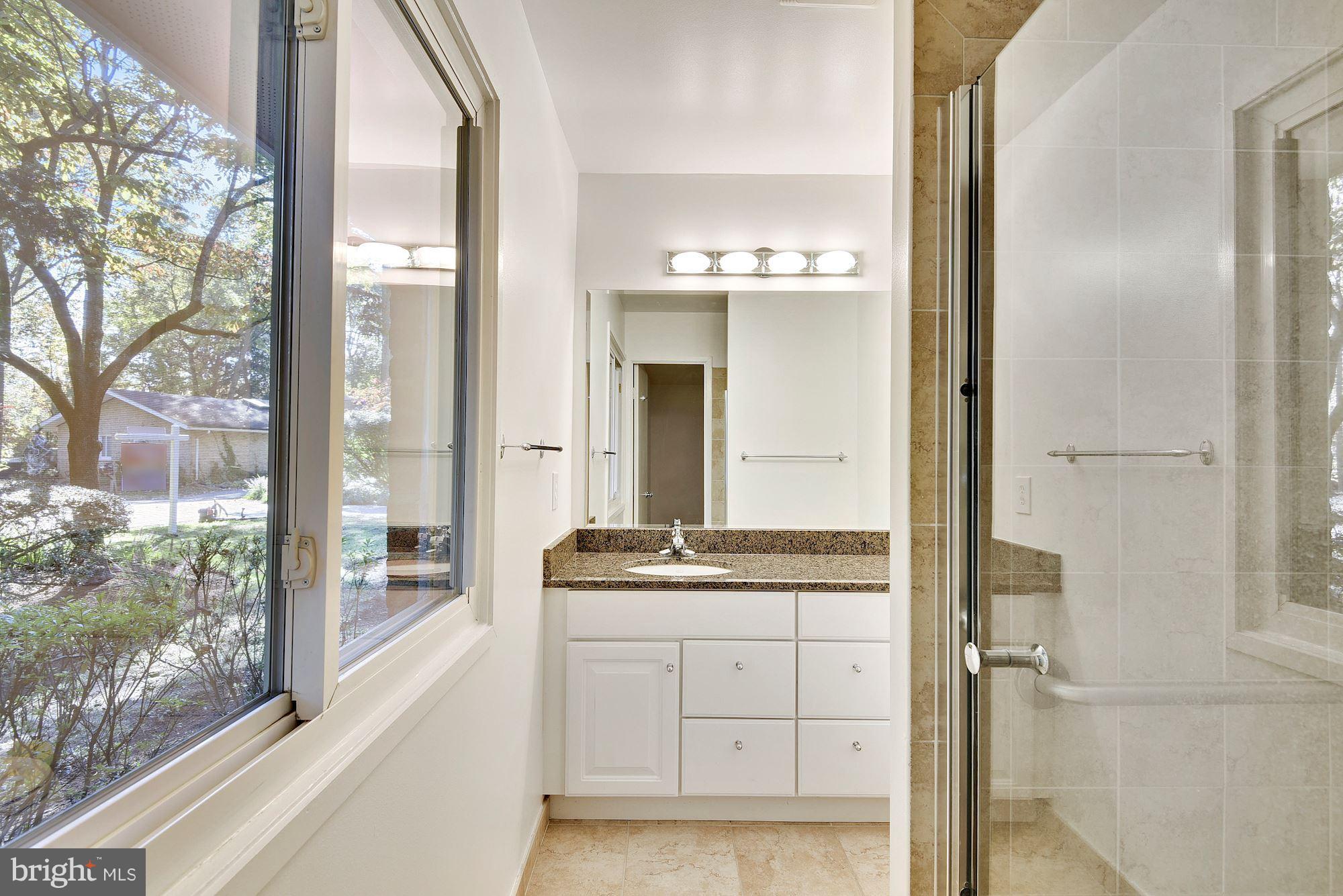 8300 Fenway Road Bethesda, MD 20817 - Photo 13 of 24 Bath