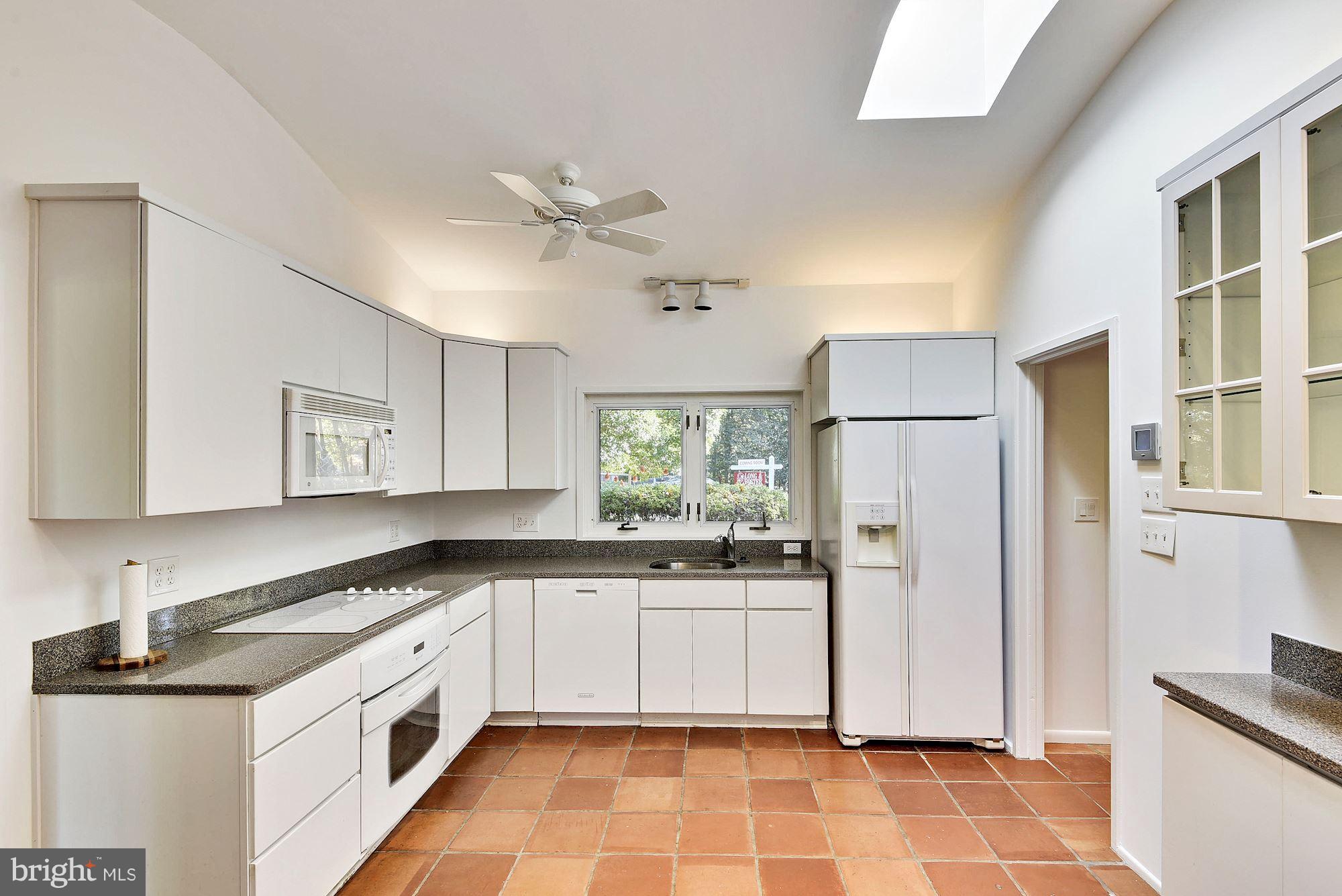 8300 Fenway Road Bethesda, MD 20817 - Photo 4 of 24 Kitchen