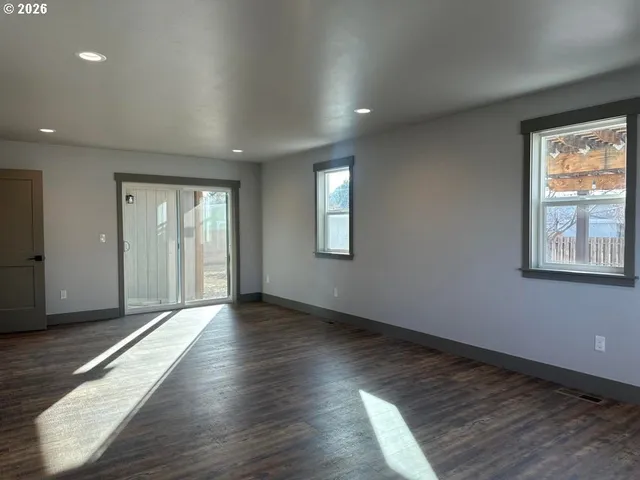 $599,000 | 551 Southeast Holly Street, Prineville, OR 97754