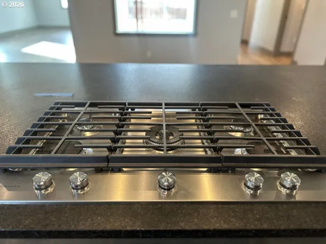 $599,000 | 551 Southeast Holly Street, Prineville, OR 97754