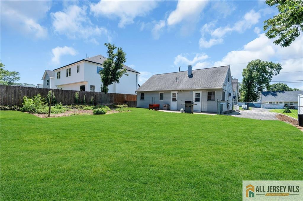 11 Richmond Road Edison, NJ 08817 - Photo 24 of 28 Gallery Image 24