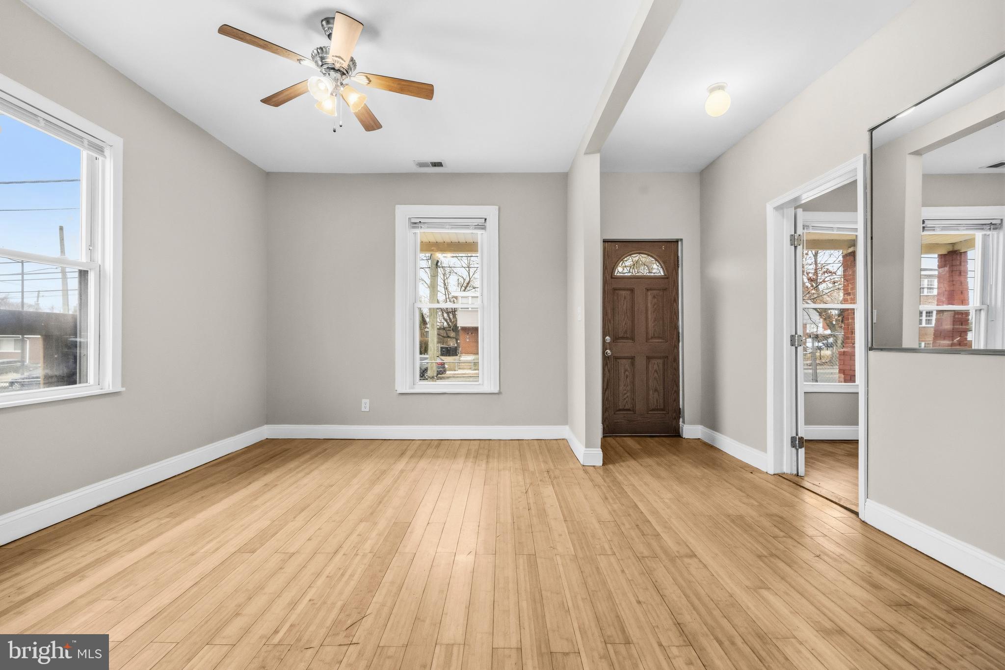809 Eastern Avenue Northeast Capitol Heights, MD 20743 - Photo 6 of 42