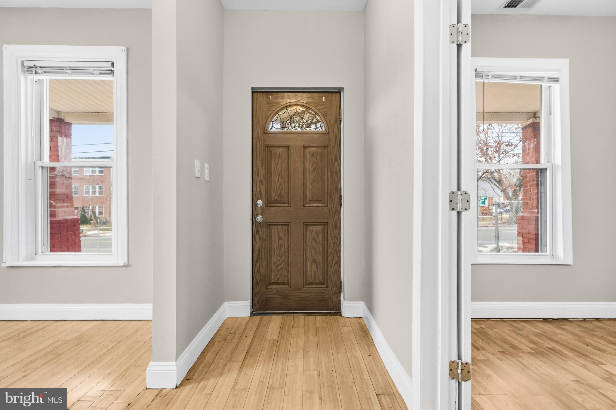 809 Eastern Avenue Northeast Capitol Heights, MD 20743 - Photo 7 of 42